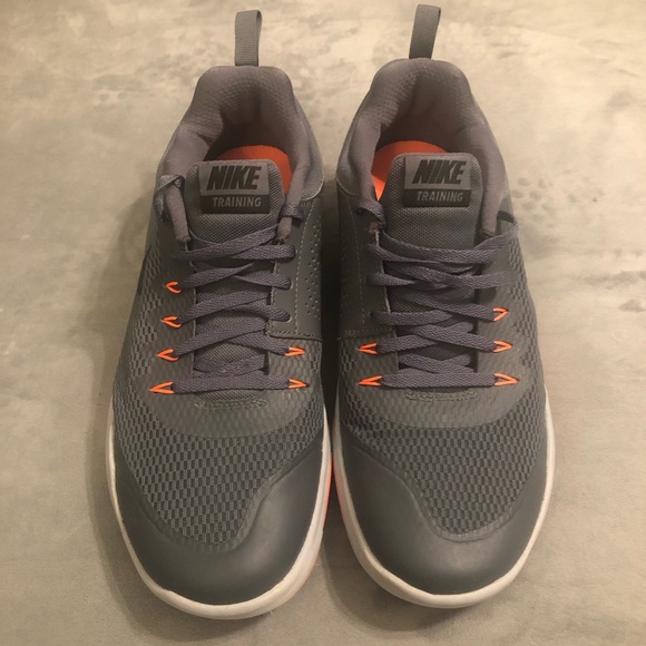 Mens Nike Legend Trainer (924206 002) Orange White Sz 10 men’s - Picture 1 of 5
